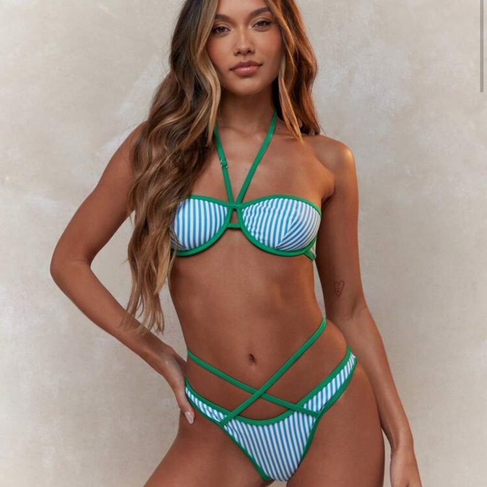 Missguided Green and White Bikini with Criss-Cross Design
